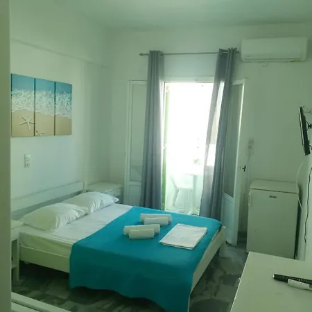 Siren And 3* Parikia (Paros)